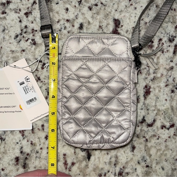 NWT Oliver Thomas Quilted Champagne Crossbody Cellphone RFID Blocking Purse New - Picture 2 of 12